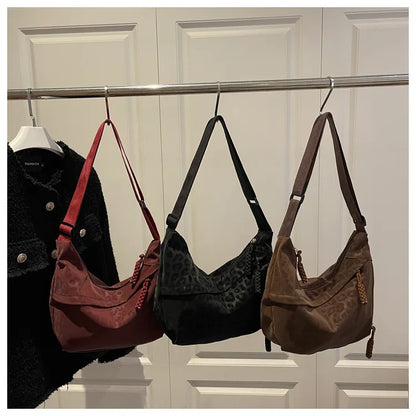 Women Fashion Leopard Print Crossbody Bag Large Capacity Hobo Shoulder Bag for Daily Commute Casual Outfit Armpit Bag